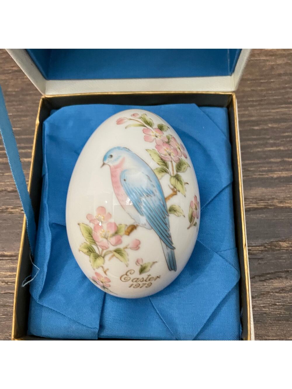 Vintage NORITAKE Holiday Collectible Bone China Easter Egg 1979 In ORIGINAL Box